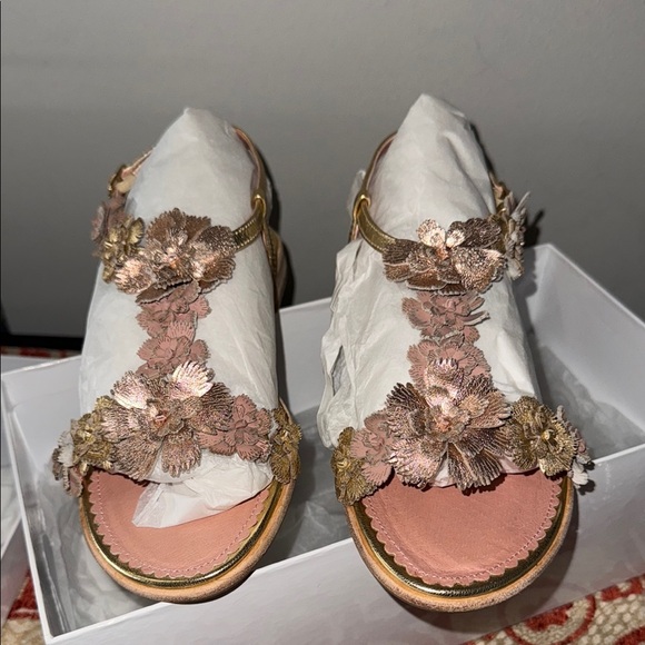 Miss Albright Floral Pink, Cream and Gold Sandals with Intricate Design - Picture 1 of 6